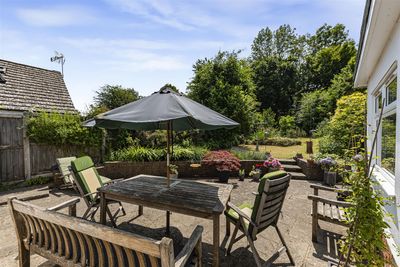 Labour In Vain Road, Wrotham image