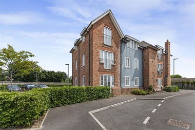 Novello Close, Borough Green, Sevenoaks image
