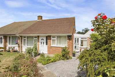 Lilac Place, Meopham image