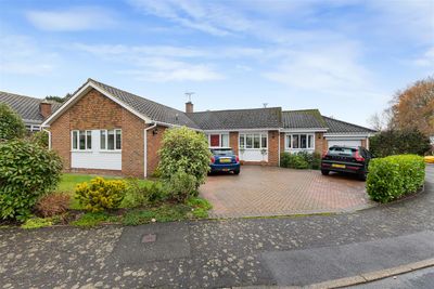 Sallows Shaw, Sole Street, Cobham image