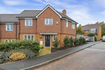 Hazelbourne Avenue, Borough Green image
