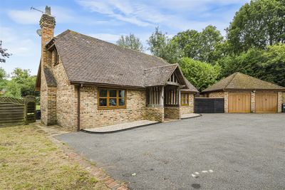 Beechwood Drive, Meopham, Gravesend image