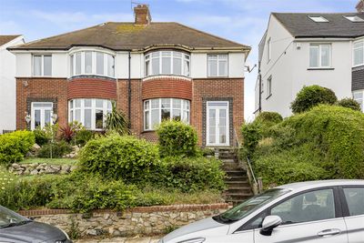 Dennis Road, Gravesend image