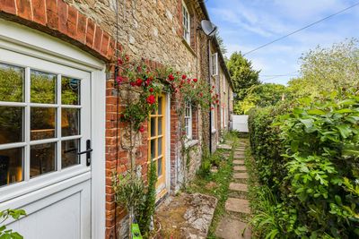 Chapel Row, Ightham, Sevenoaks image